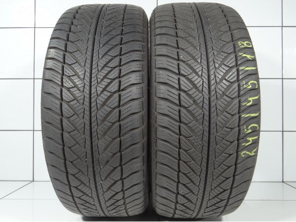 Goodyear ULTRAGRIP 8 PERFORMANCE 245/45R18 100 V