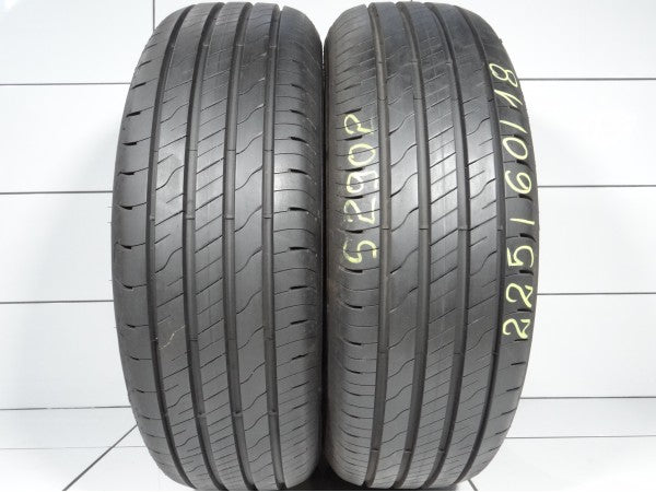 Goodyear EFFICIENT GRIP 2 SUV 225/60R18 100 H