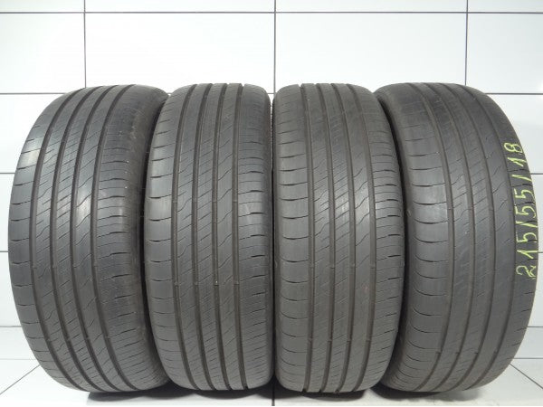 Goodyear EFFICIENT GRIP PERFORMANCE 2 215/55R18 99 V