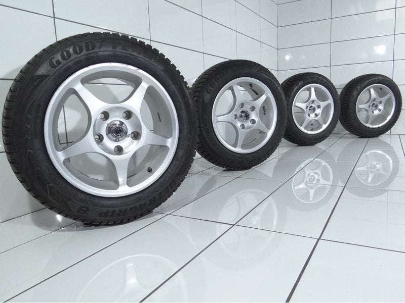 Goodyear Ultra Grip 8 185/65R15 88 T